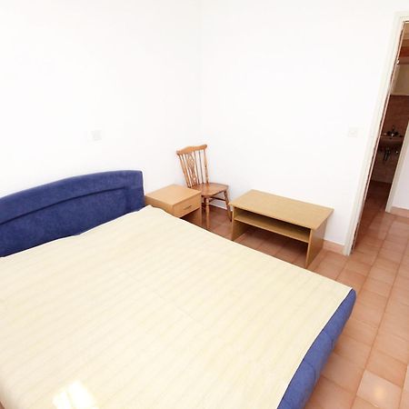 Apartments And Rooms With Parking Space Zavala, Hvar - 128 Jelsa  Szoba fotó