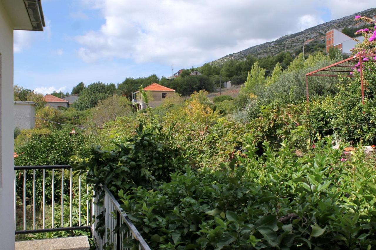 Apartments And Rooms With Parking Space Zavala, Hvar - 128 Jelsa  Kültér fotó