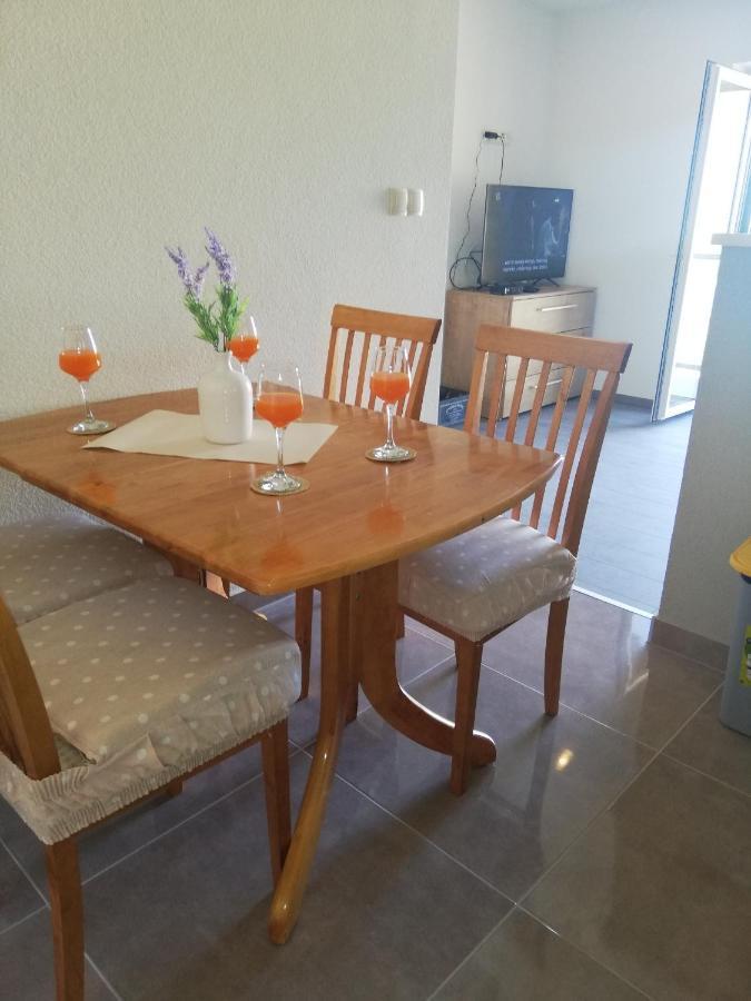 Apartments And Rooms With Parking Space Zavala, Hvar - 128 Jelsa  Kültér fotó
