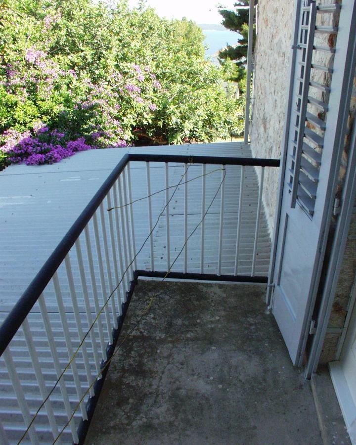Apartments And Rooms With Parking Space Zavala, Hvar - 128 Jelsa  Kültér fotó