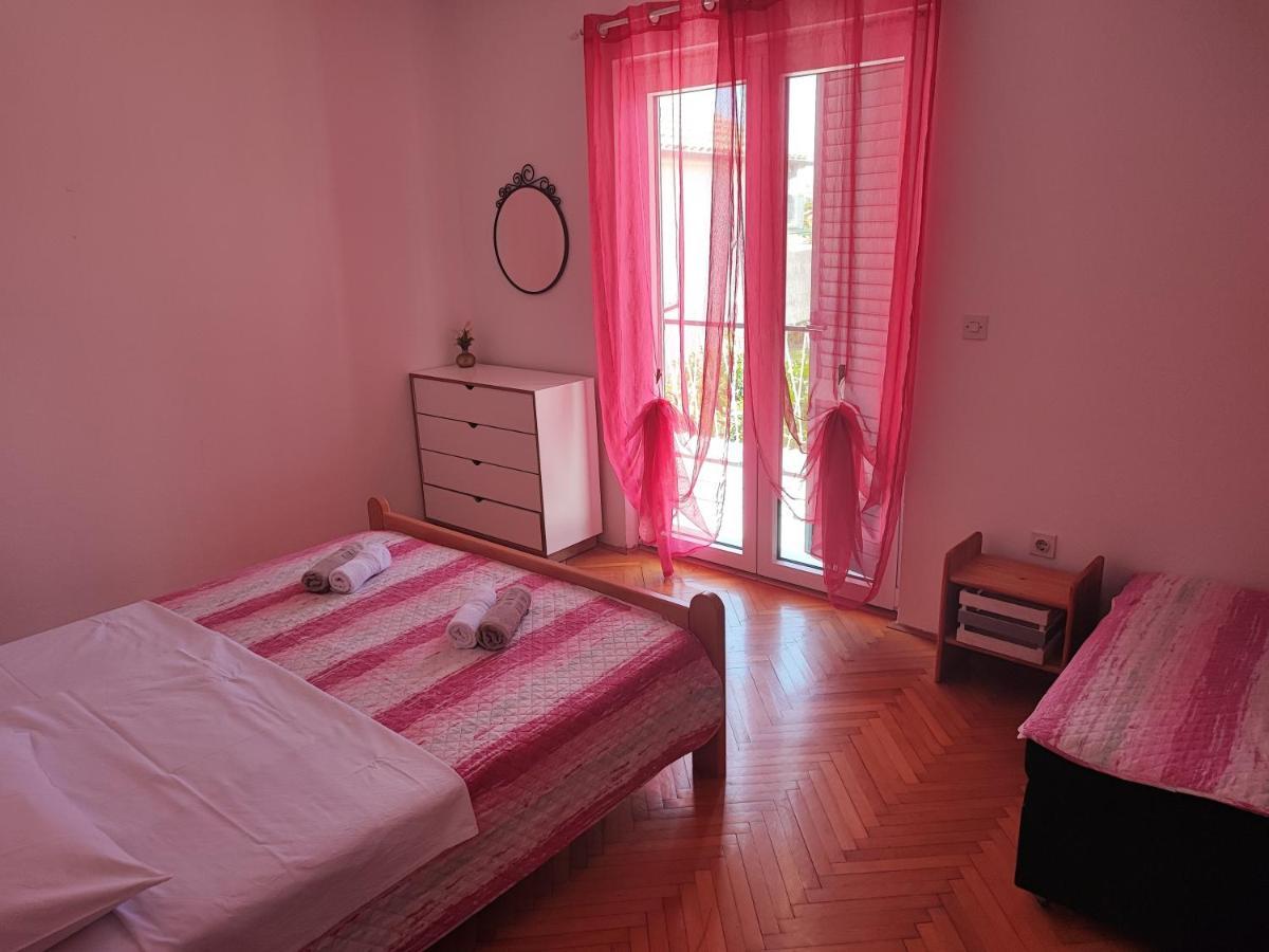 Apartments And Rooms With Parking Space Zavala, Hvar - 128 Jelsa  Kültér fotó